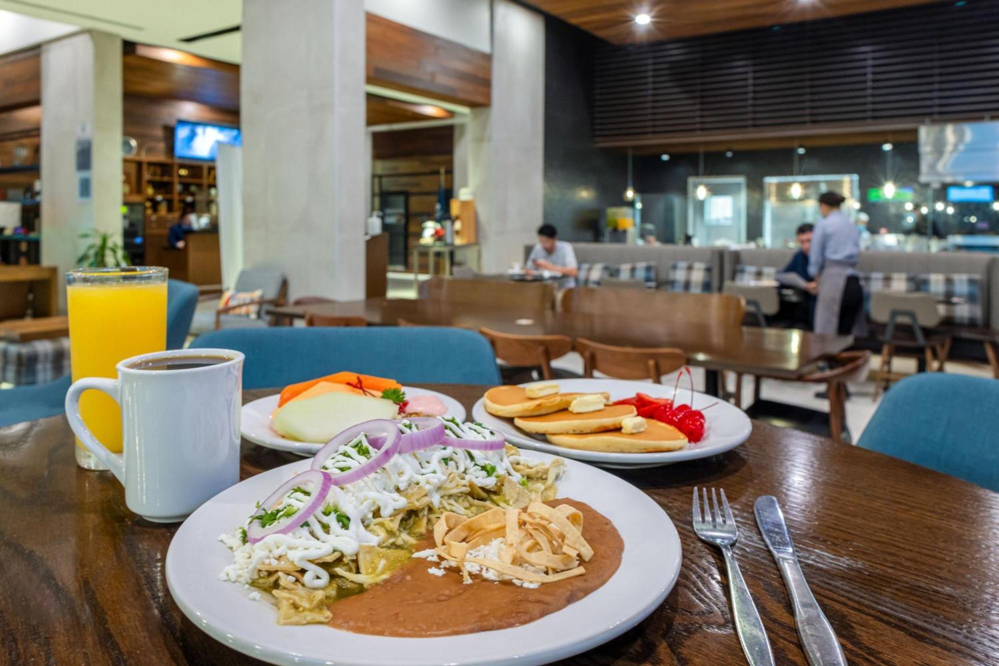 Four Points By Sheraton Monterrey Airport Apodaca Extérieur photo
